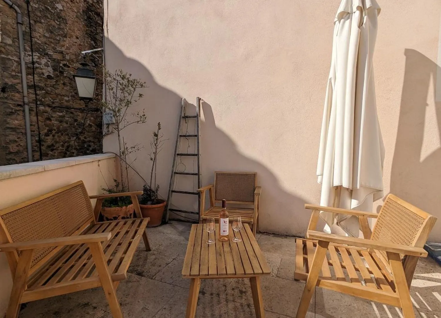 La Maison Matthieu Bedoin 0*,  France